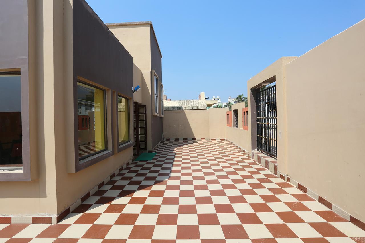 Hotel On Call Puri Laxmi Beach Resort Dış mekan fotoğraf